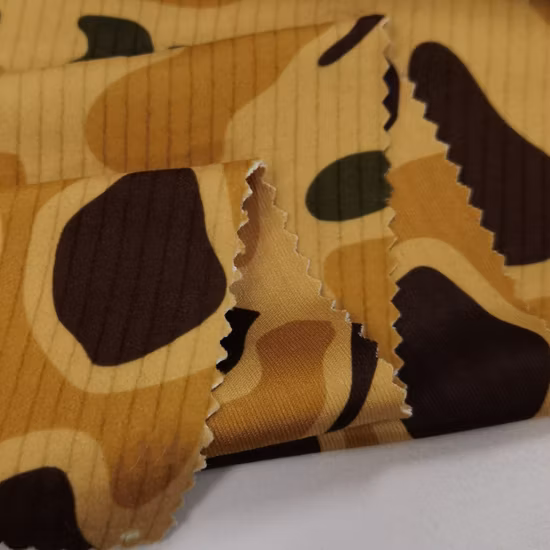 4-Wege-Stretch-Camo-Pk-Polarfleece-Interlock-Strickstoff, 92 % Polyester, 8 % Elasthan, gestreift, mit Tarnmuster bedruckt, gebürsteter gestrickter Polarfleece-Jagdbekleidungsstoff
